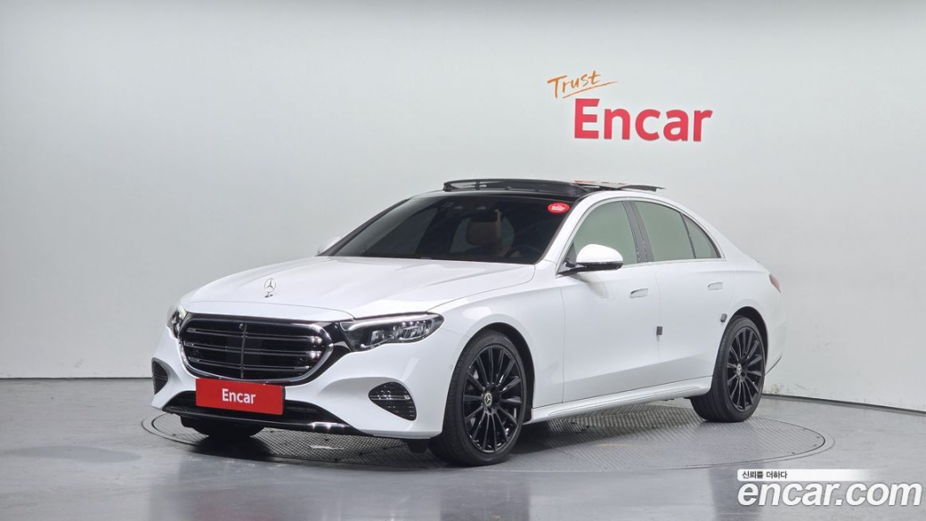 Mercedes-Benz E-Class E220d 4MATIC Exclusive, 2024