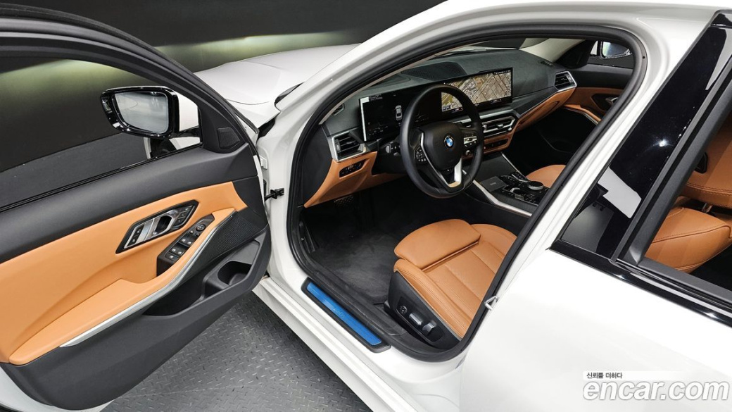 BMW 3-Series 320i, 2023