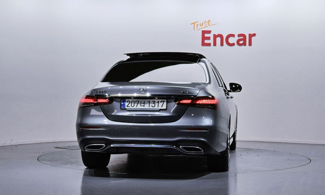 Mercedes-Benz E-Class E350 4MATIC AMG Line, 2022