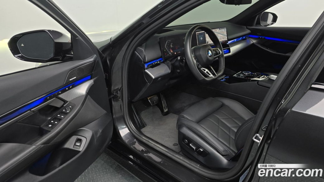 BMW 5-Series 520i Special Edition, 2025