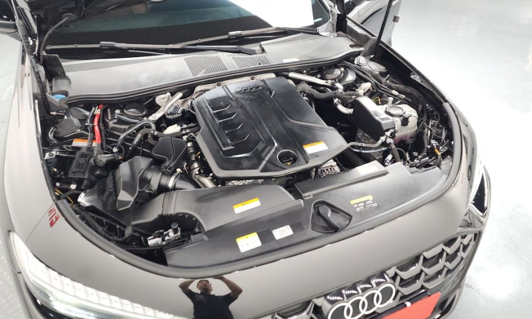 Audi A5 40 TFSI Quattro S Line, 2025