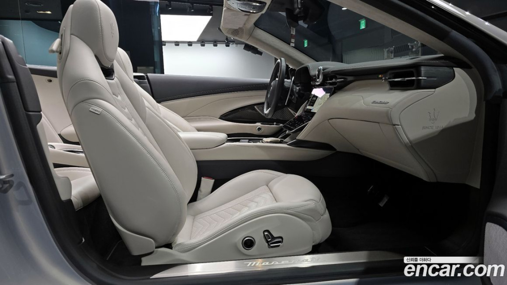 Maserati Gran Cabrio 3.0 V6 Trofeo, 2024