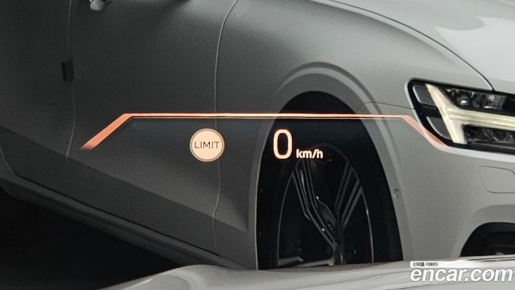 BMW 3-Series 320i, 2024