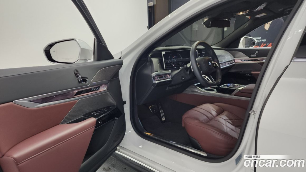 BMW 7-Series 740i xDrive M Sport, 2024