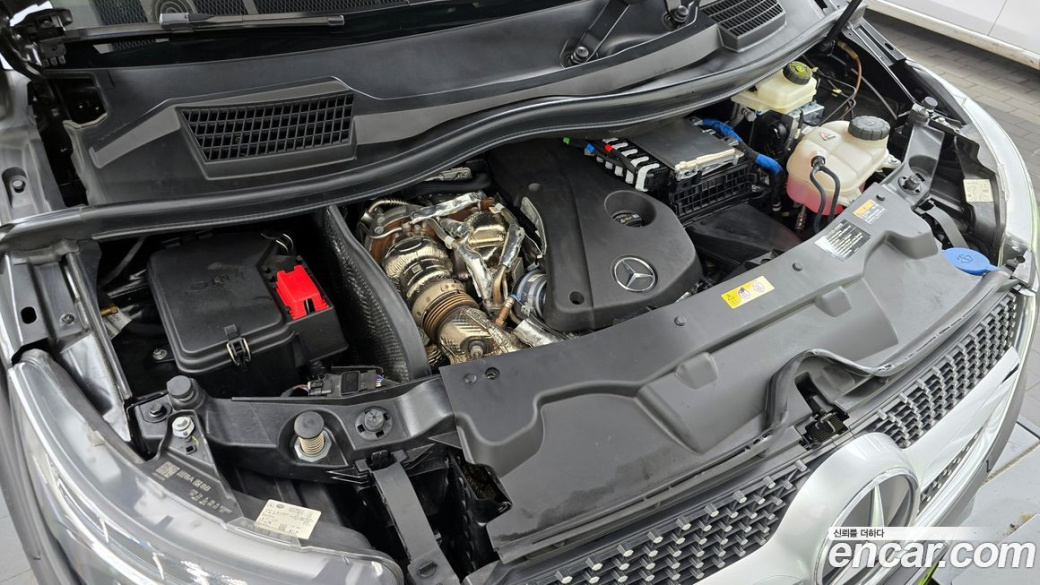 Mercedes-Benz V-Class V300 CDI, 2023