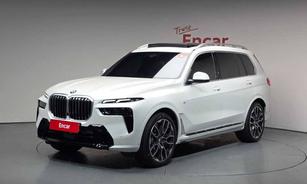 BMW X7 xDrive 40i M Sport 6STR, 2025