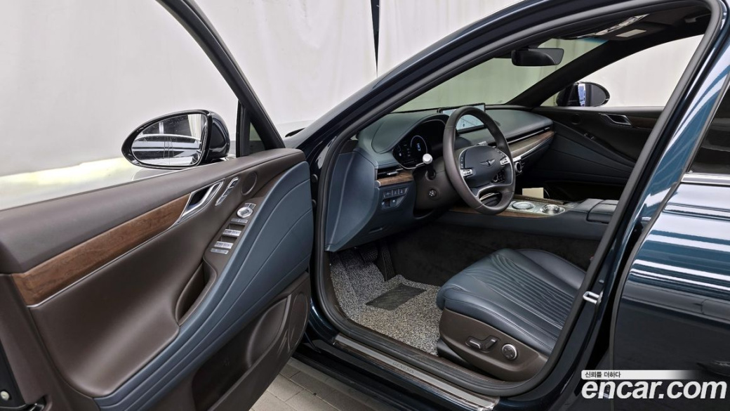 Genesis G80 Gasoline 2.5 Turbo AWD, 2022