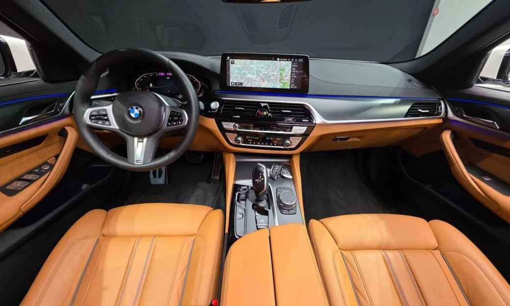 BMW 5-Series 520i M Sport, 2023