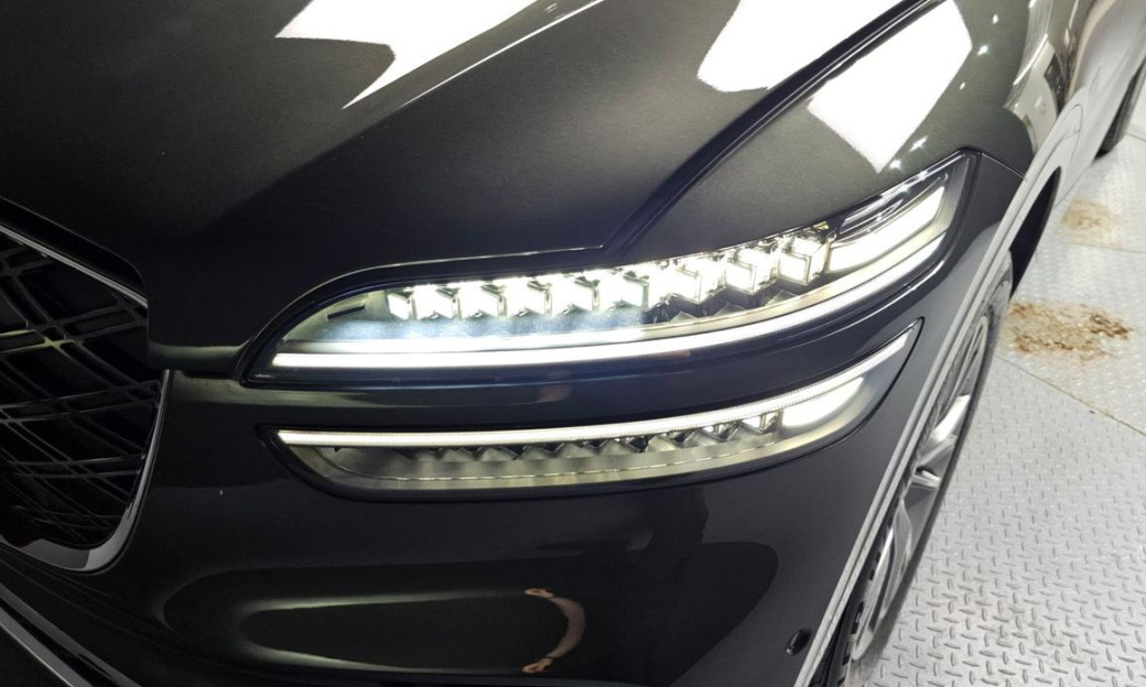 Genesis GV70 2.5T Gasoline AWD, 2025