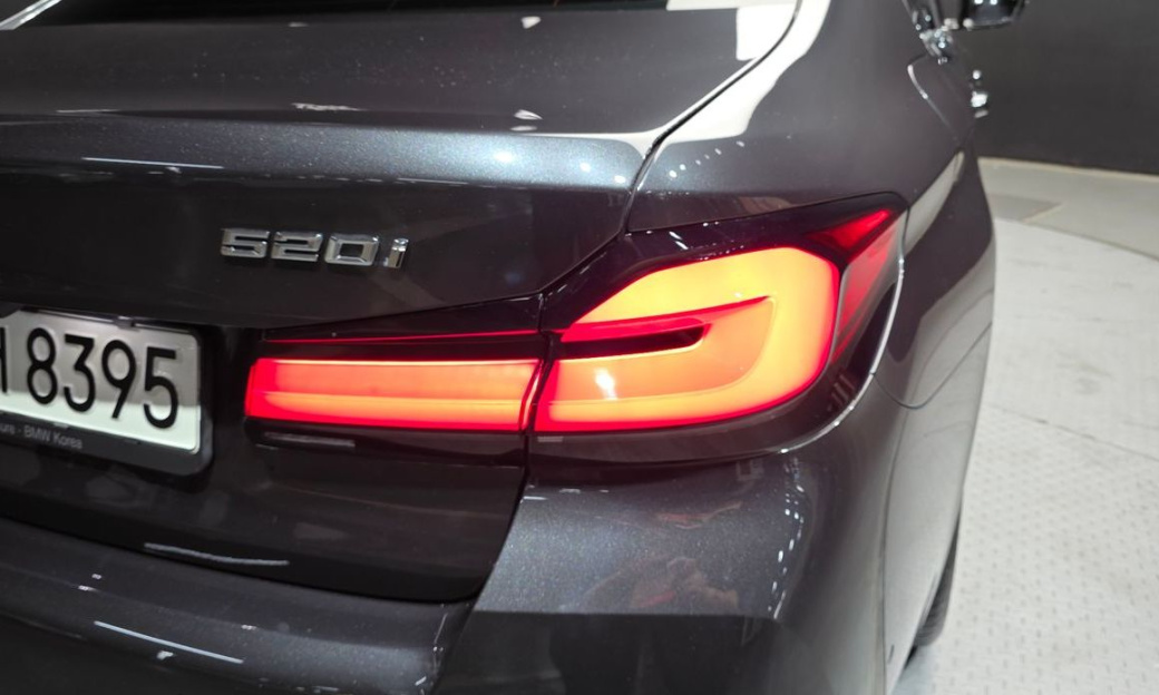 BMW 5-Series 520i M Sport, 2022