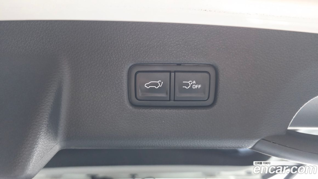 Kia Carnival 9-Seater Signature, 2023