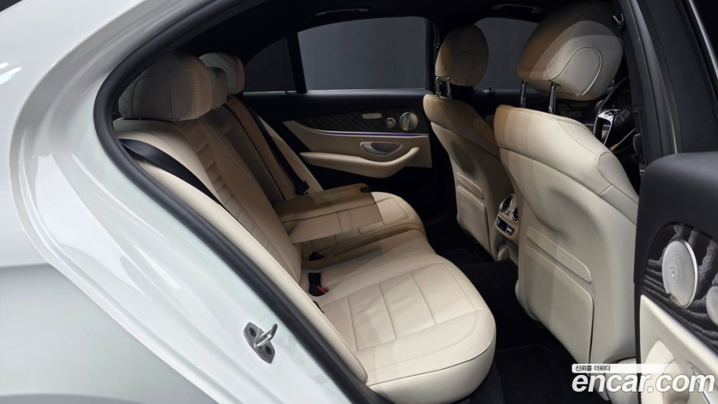 Mercedes-Benz E-Class E350 4MATIC Avantgarde, 2022