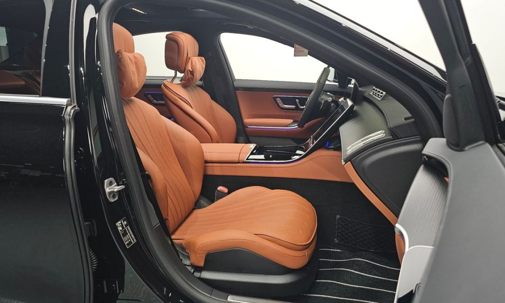 Mercedes-Benz S-Class S350 d 4MATIC, 2025