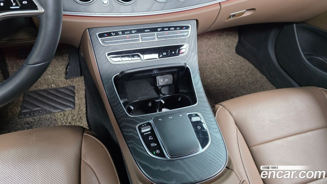 Mercedes-Benz E-Class E250 AMG Line, 2023