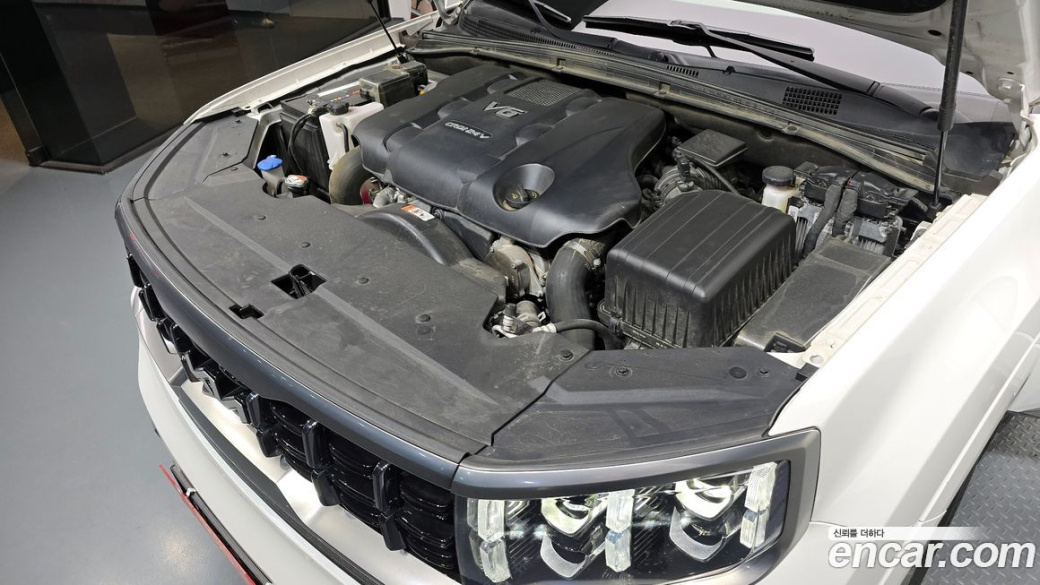 Kia Mohave Diesel 3.0 4WD 7-Seater, 2022