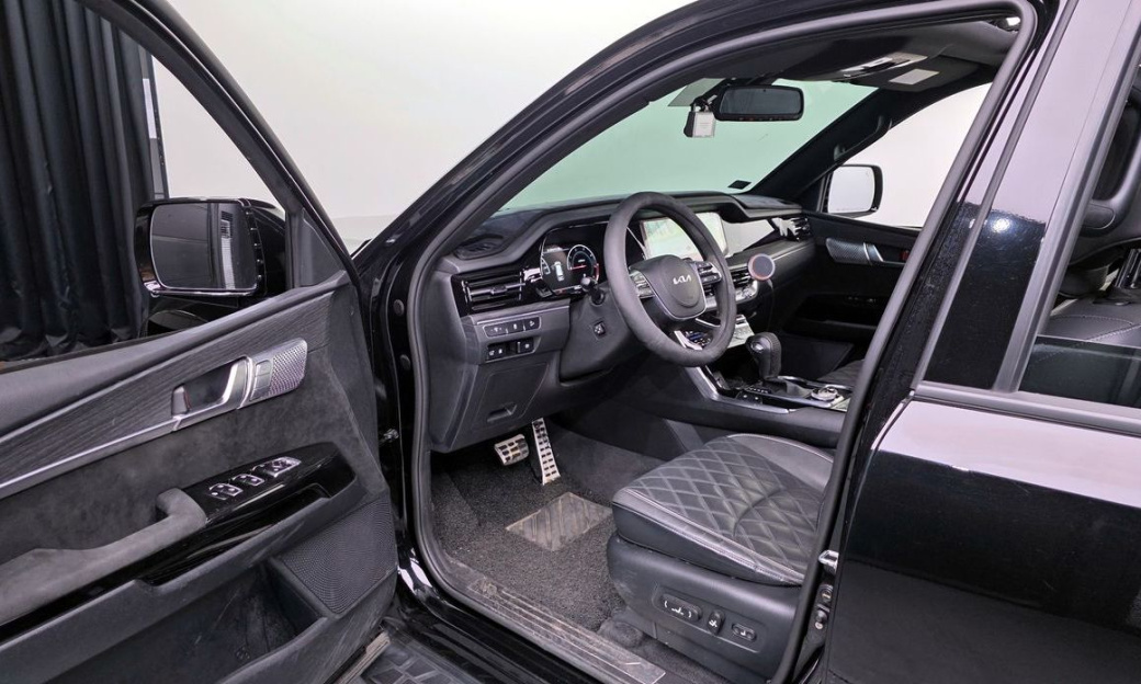 Kia Mohave Diesel 3.0 4WD 7-Seater, 2023