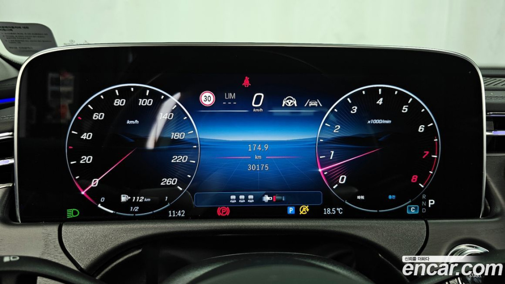 Mercedes-Benz E-Class E200 Avantgarde, 2025
