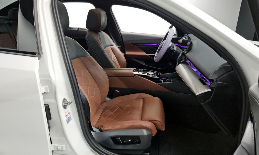 BMW 5-Series 530i xDrive M Sport, 2024