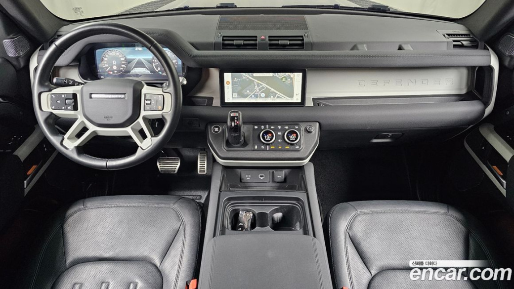 Land Rover Defender 90 D250 SE, 2022