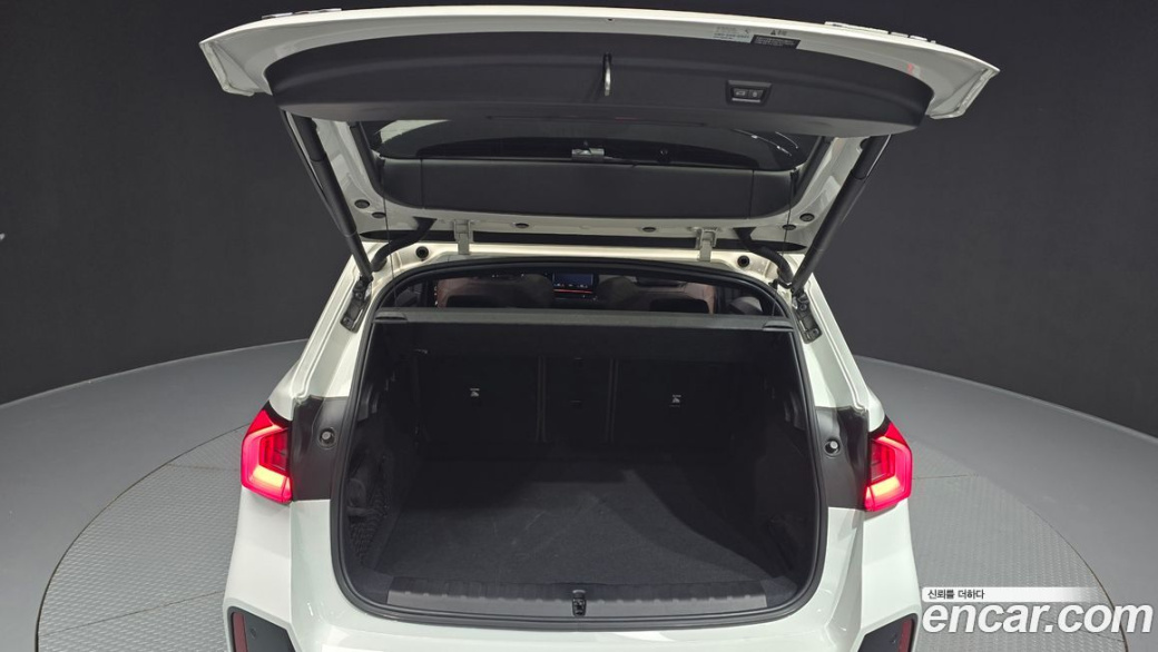 BMW X1 xDrive 20i M Sport, 2024