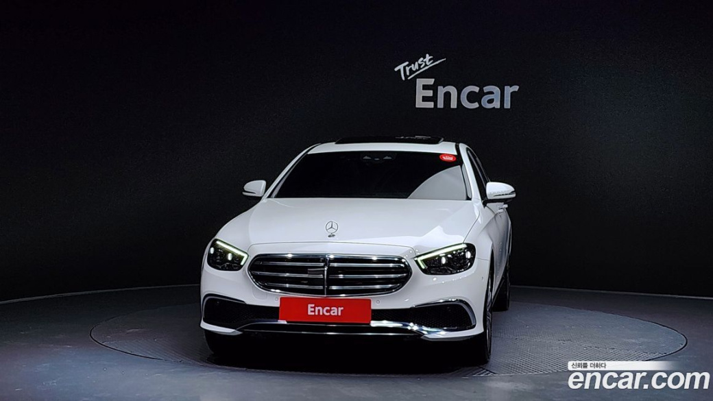 Mercedes-Benz E-Class E350 4MATIC Exclusive, 2023