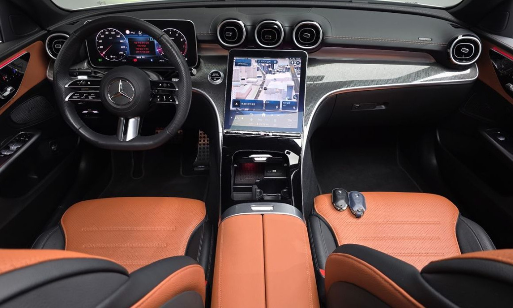 Mercedes-Benz C-Class C200 AMG Line, 2024