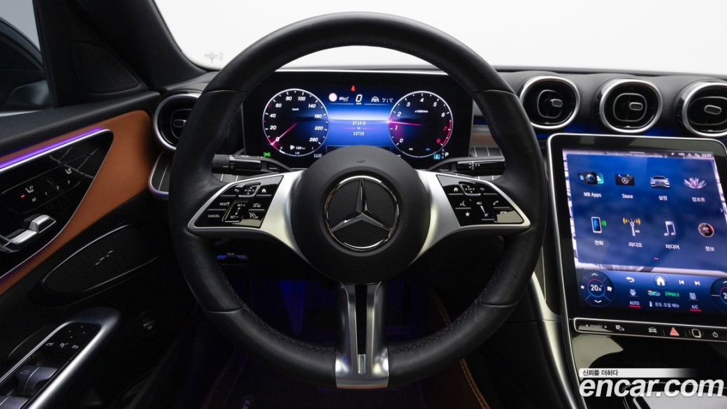 Mercedes-Benz C-Class C300 4MATIC Avantgarde, 2024