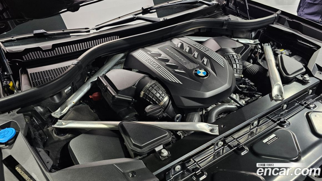BMW X7 M50i 6STR, 2022