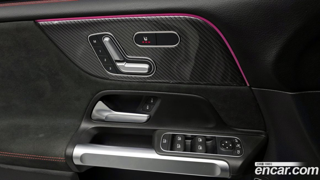 Mercedes-Benz GLB-Class AMG GLB35 4MATIC, 2021