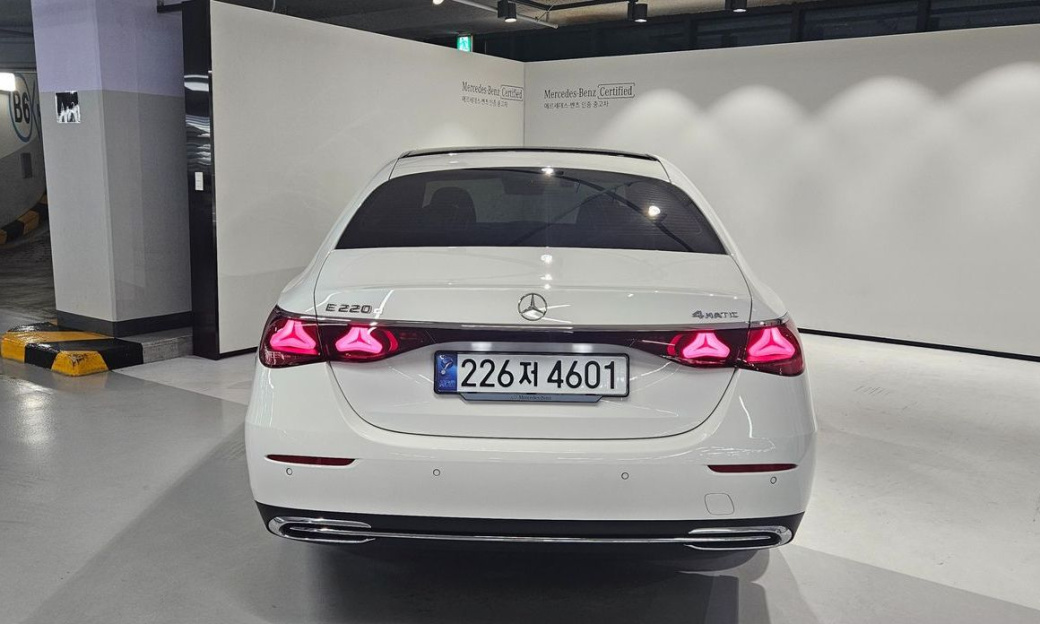 Mercedes-Benz E-Class E220d 4MATIC Exclusive, 2024