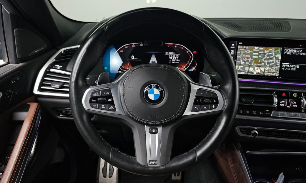 BMW X6 xDrive40i M Sport, 2023