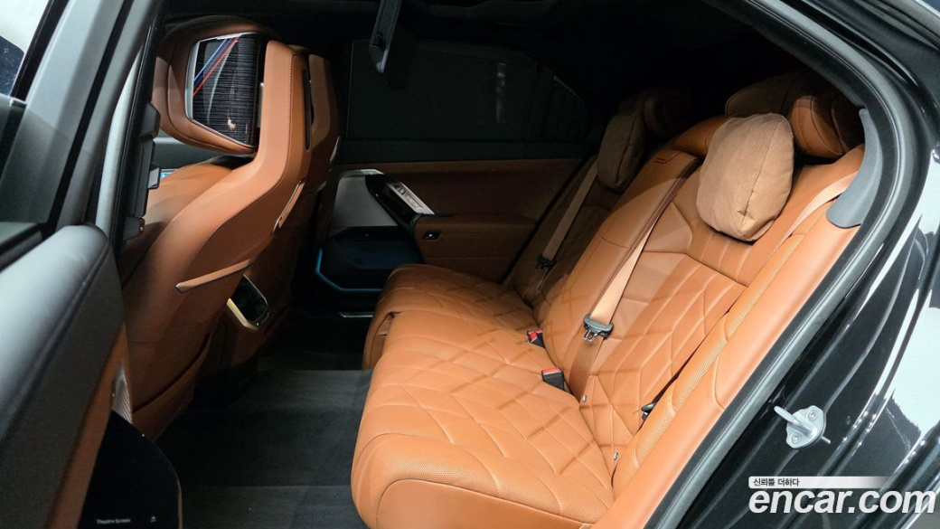 BMW 7-Series 740i xDrive M Sport, 2025