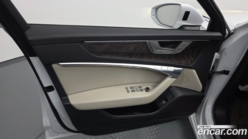 Audi A6 45 TFSI Quattro Premium, 2023
