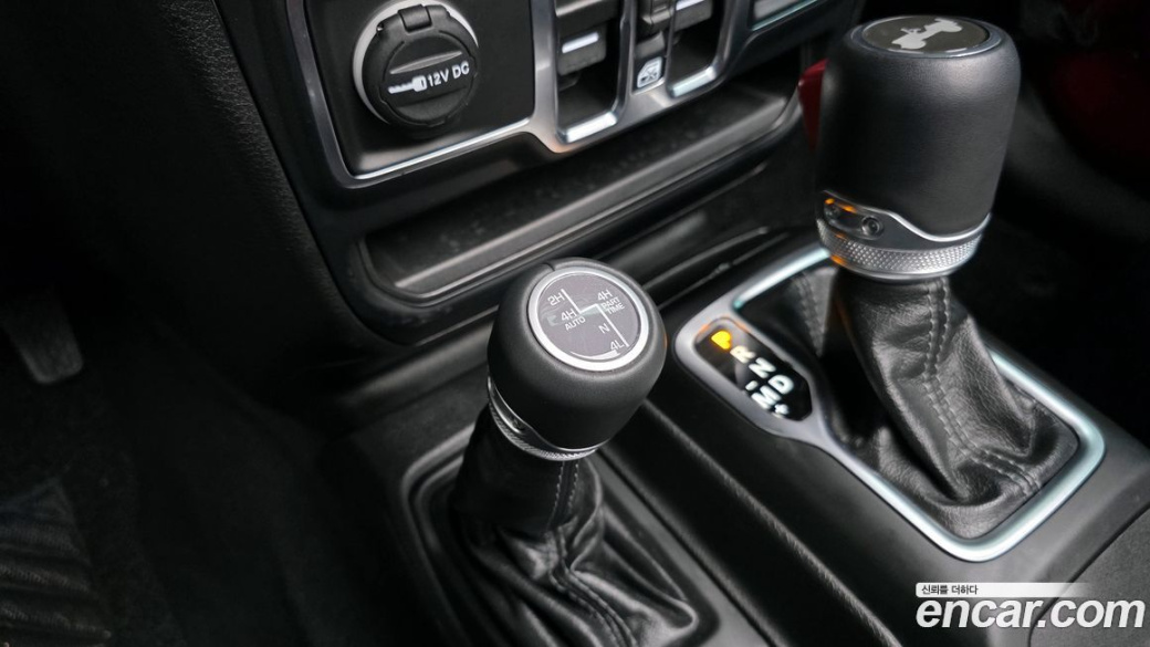 Jeep Wrangler 2.0 Sahara Power Top 4Door, 2024