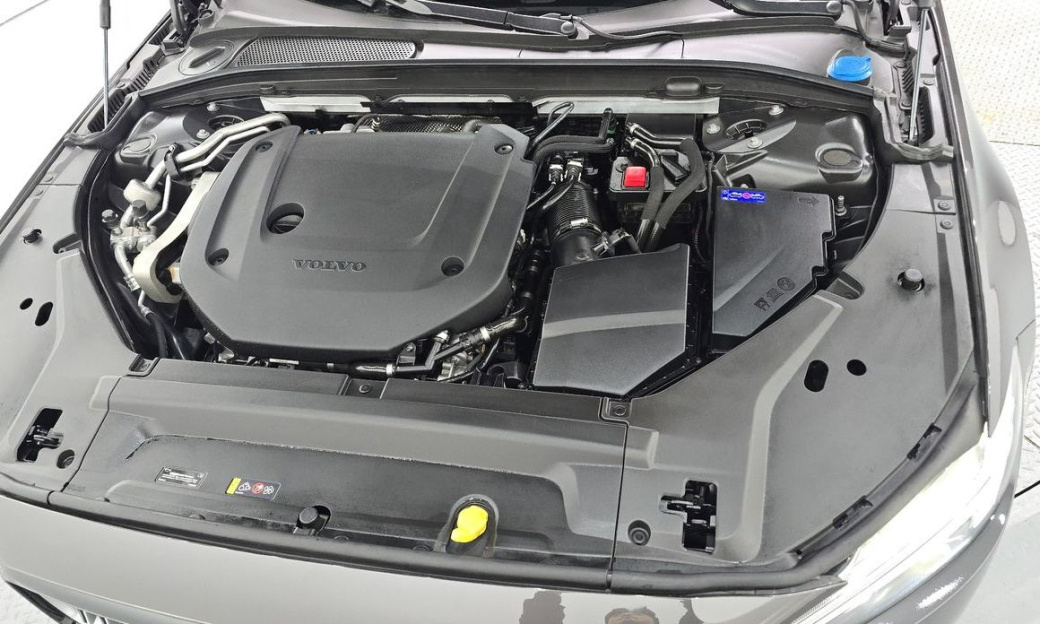 Volvo S90 B6 AWD Ultra Bright, 2025