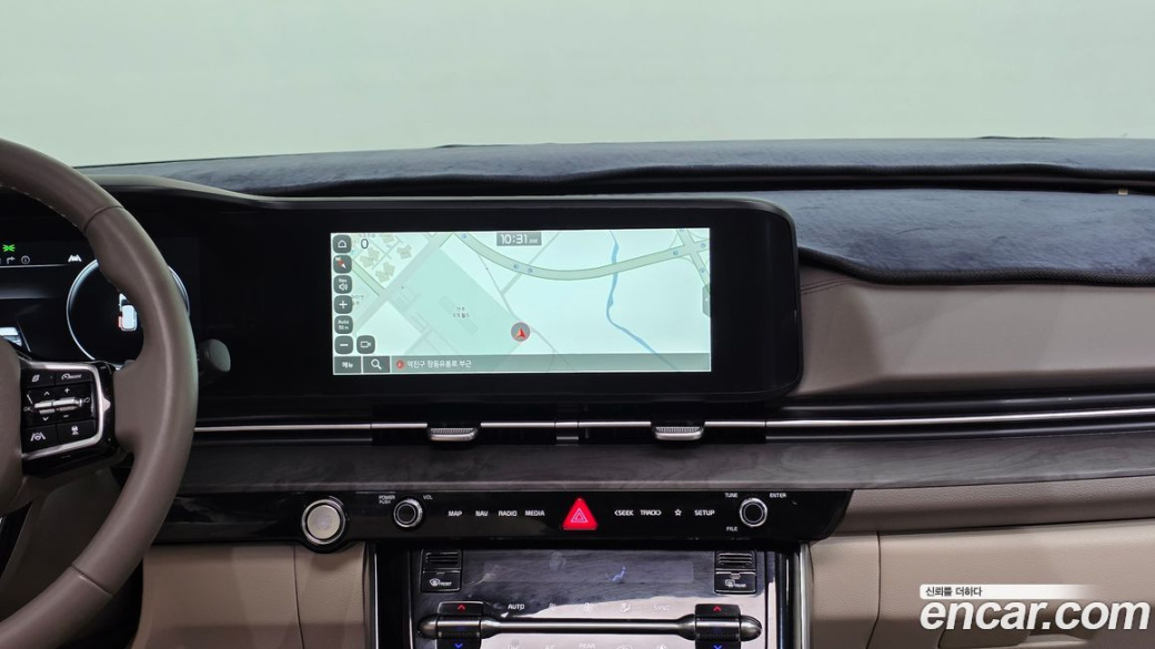 Kia Carnival 7-Seater Signature, 2023