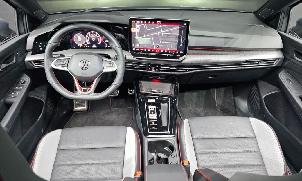 Volkswagen Golf 2.0 GTI, 2025