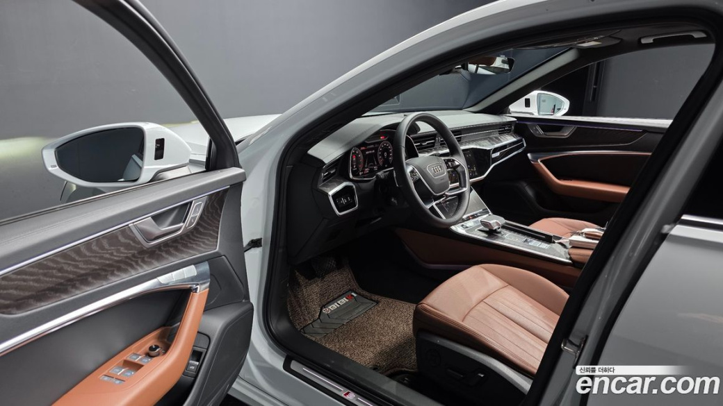 Audi A6 45 TFSI Quattro Premium, 2023