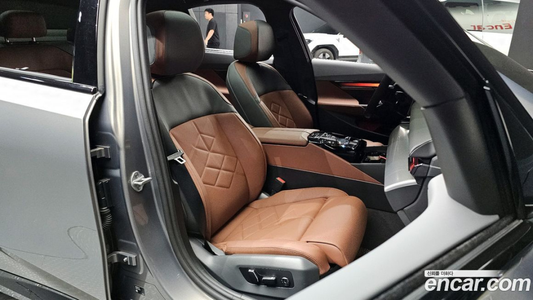 BMW 5-Series 530i xDrive M Sport, 2025