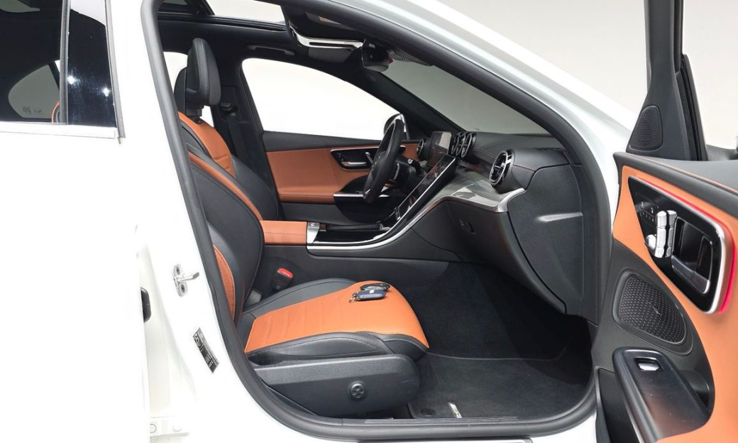 Mercedes-Benz C-Class C200 AMG Line, 2024