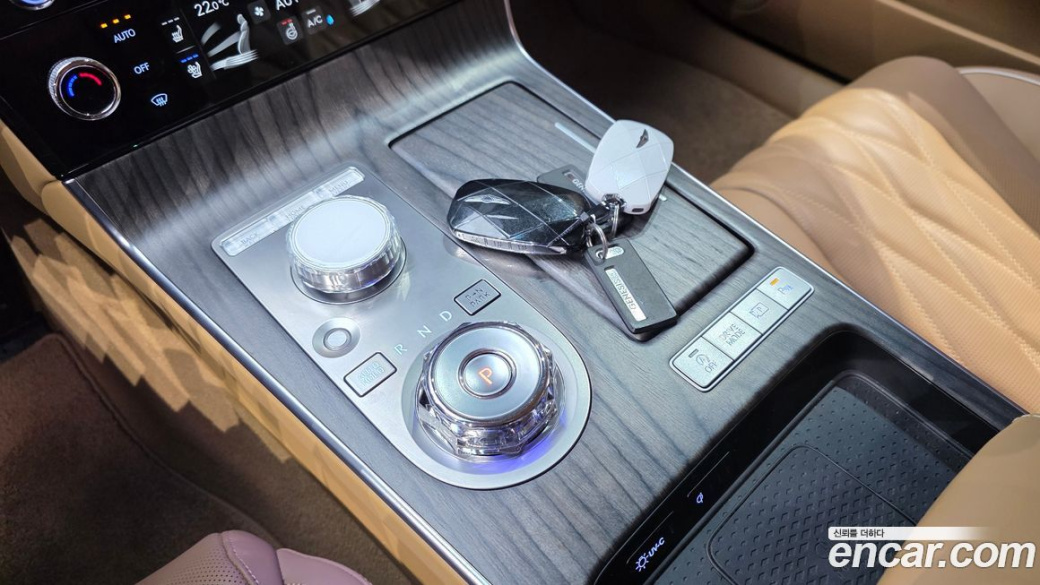 Genesis G80 Gasoline 2.5 Turbo AWD, 2025