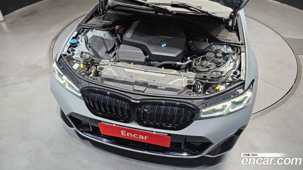 BMW 3-Series 320i M Sport, 2024