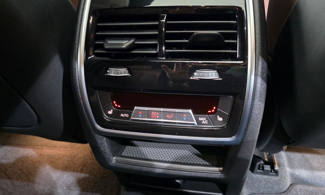 BMW X6 xDrive40i M Sport, 2025