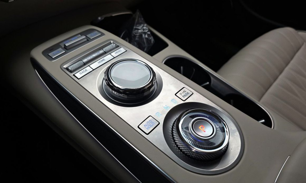Genesis GV70 2.5T Gasoline 2WD, 2024
