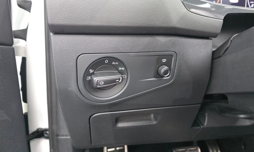 Volkswagen Tiguan 2.0 TSI Prestige, 2024