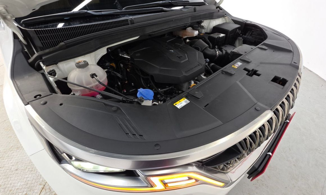 Kia Carnival 9-Seater Signature, 2023