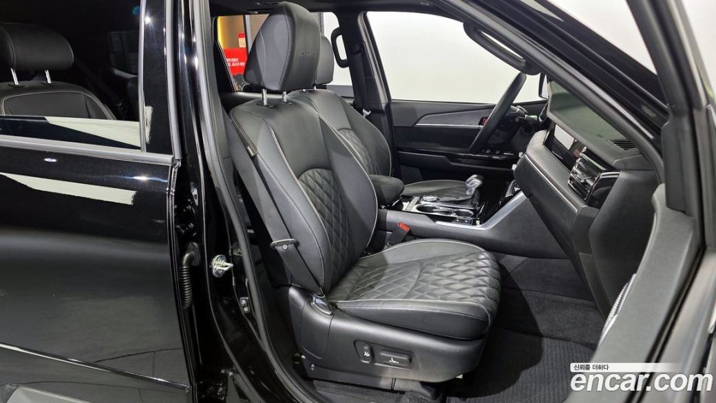 Kia Mohave Diesel 3.0 4WD 6-Seater, 2023