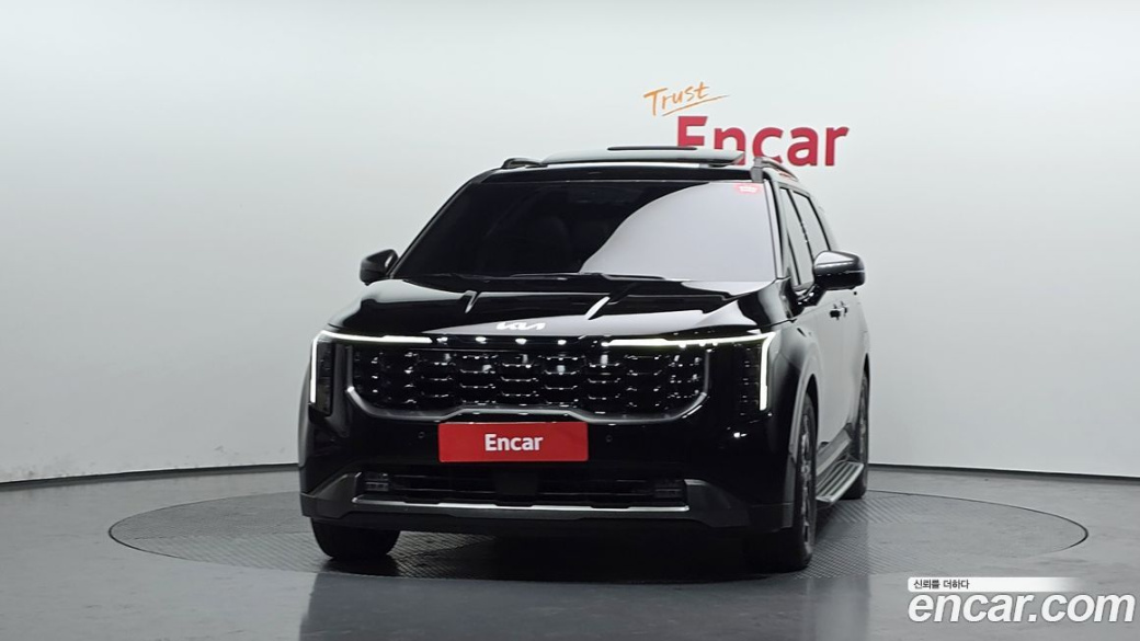 Kia Carnival 9-Seater Gravity, 2025