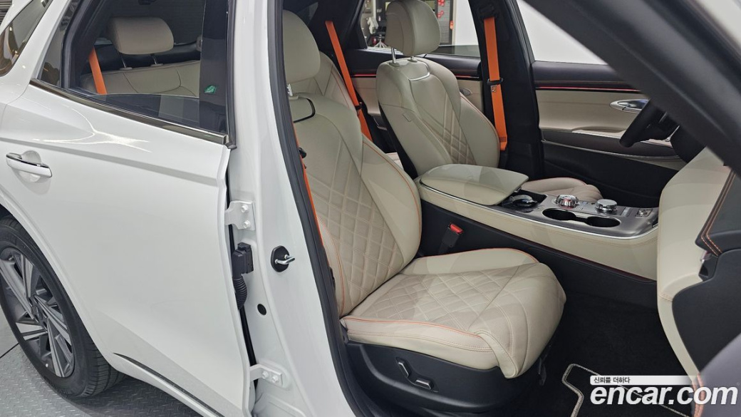 Genesis GV70 2.5T Gasoline AWD, 2025