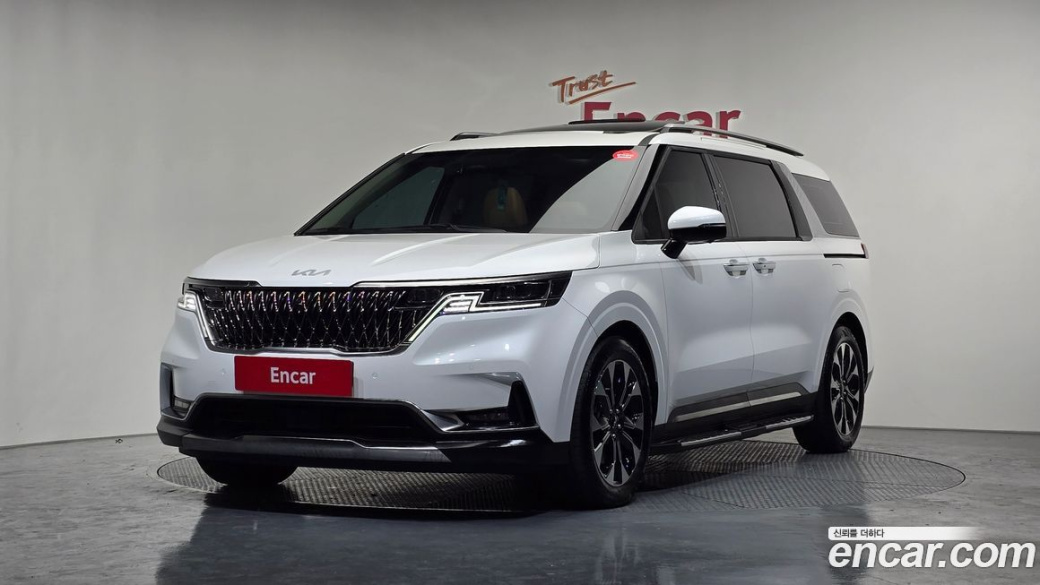 Kia Carnival 9-Seater Signature, 2023